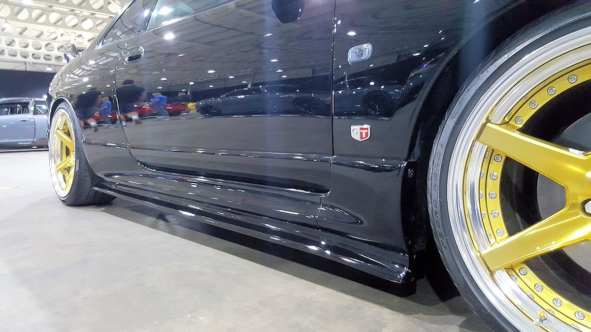 Skyline R33GTS/GTR NI Style Side Skirts addon FRP