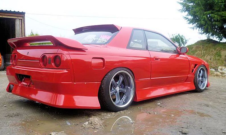 Skyline R32GTS +20mm Rear Over Fenders