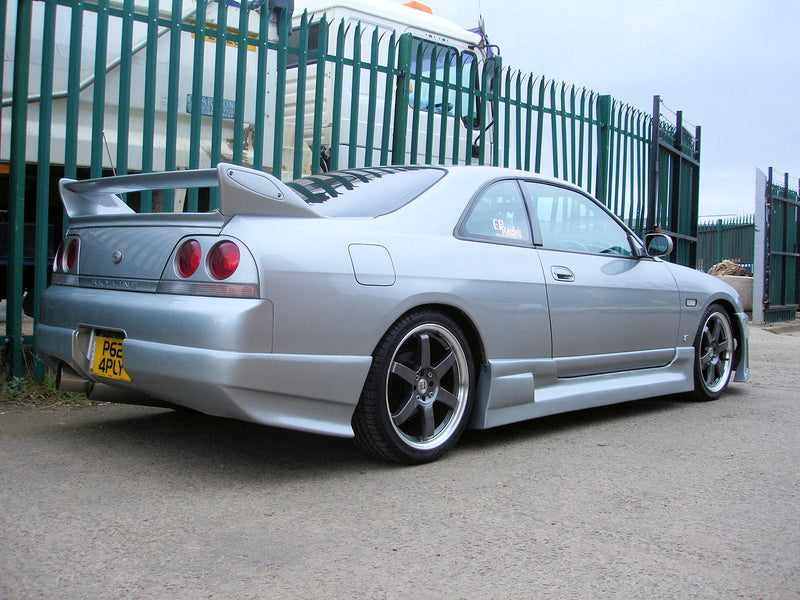 Skyline R33 GTST Jun Style Body Kit