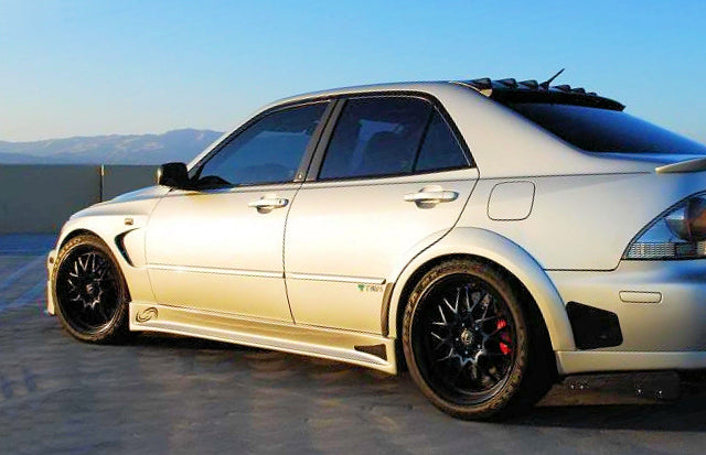 Lexus IS200 +20mm CS Front Fenders