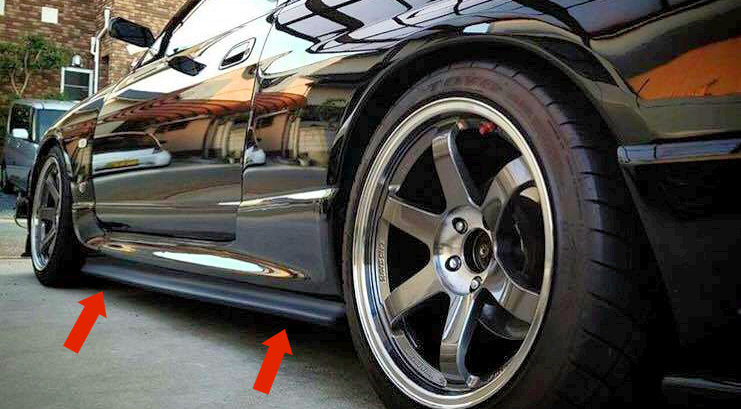Skyline R33GTS/GTR NI Style Side Skirts addon FRP